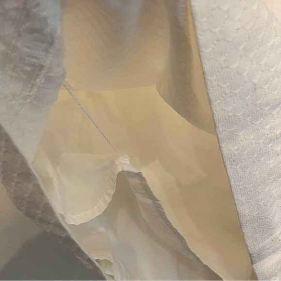 Lilly Pulitzer Dress White Quilt Embroidered Detail Dainty Shift Dress Size 2 - Picture 10 of 11